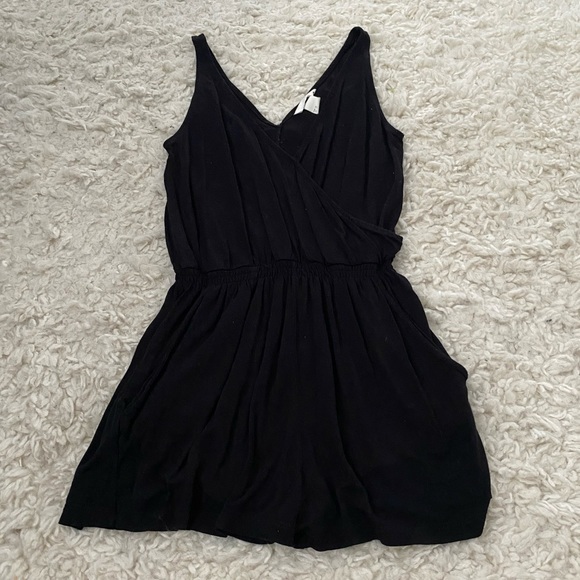 H&M Pants - SOLD ON CURTSY